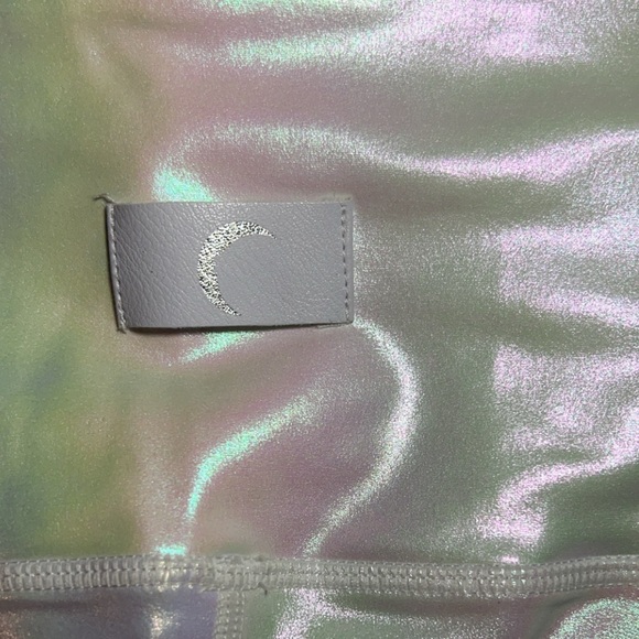 ZYIA Unicorn Iridescent White Legging - Picture 6 of 8